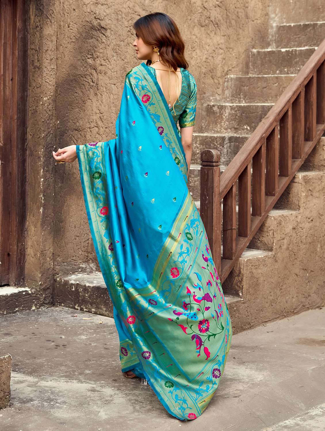 women self design paithani saree with blouse - 22593076 -  Standard Image - 4