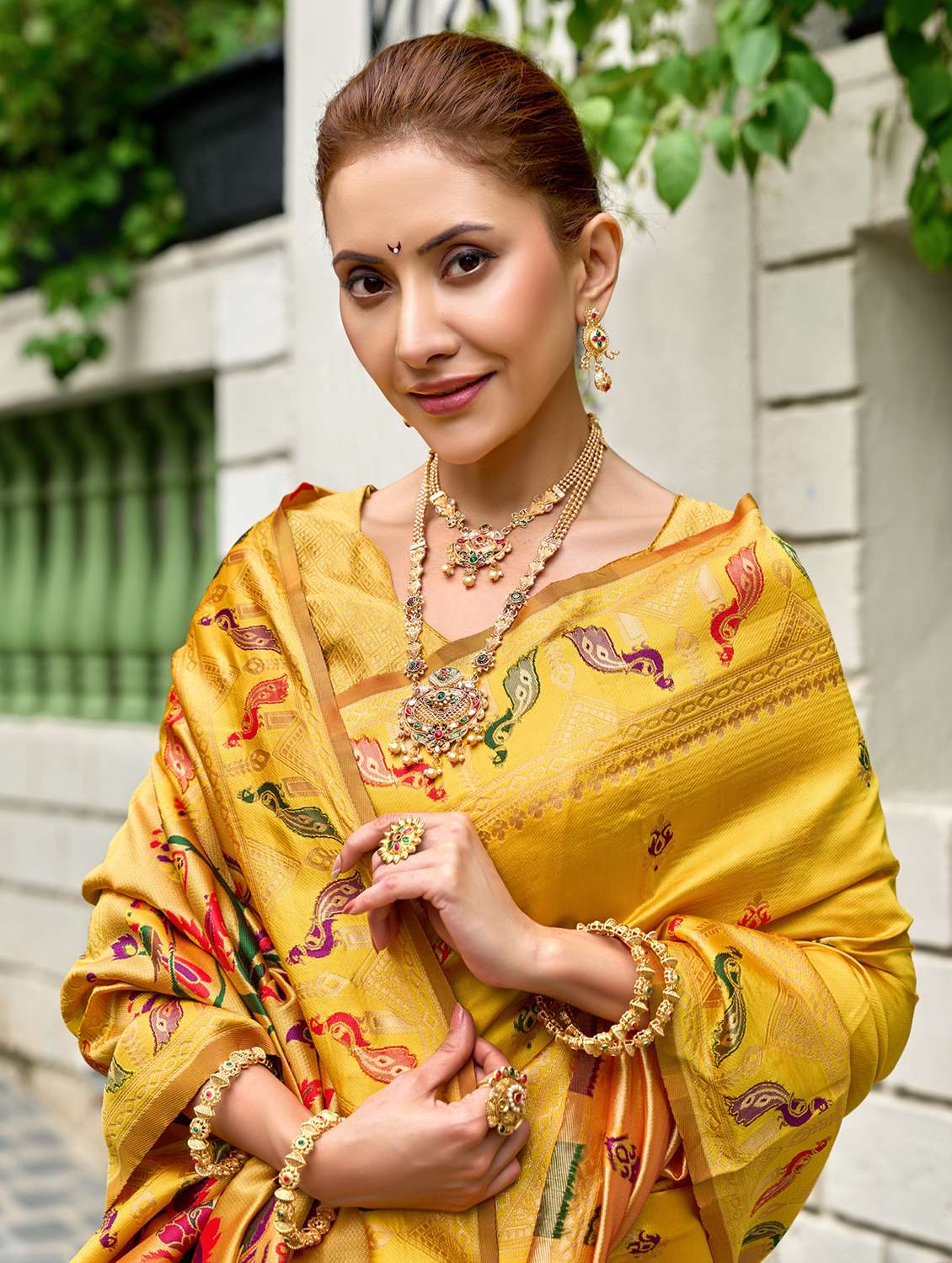 women self design paithani saree with blouse - 22593083 -  Standard Image - 1