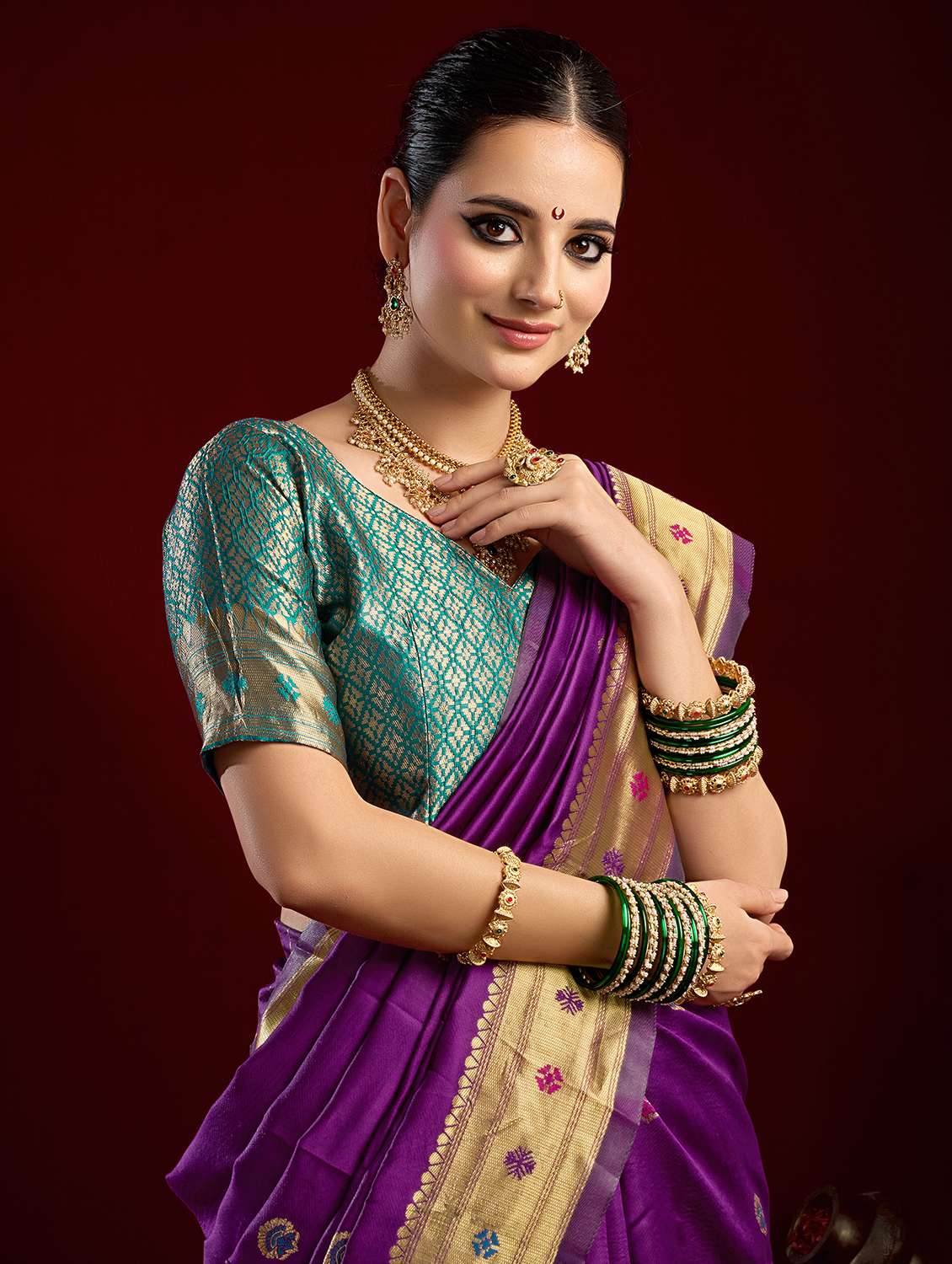 Women Self Design Paithani Saree With Blouse - 22593086 -  Standard Image - 1