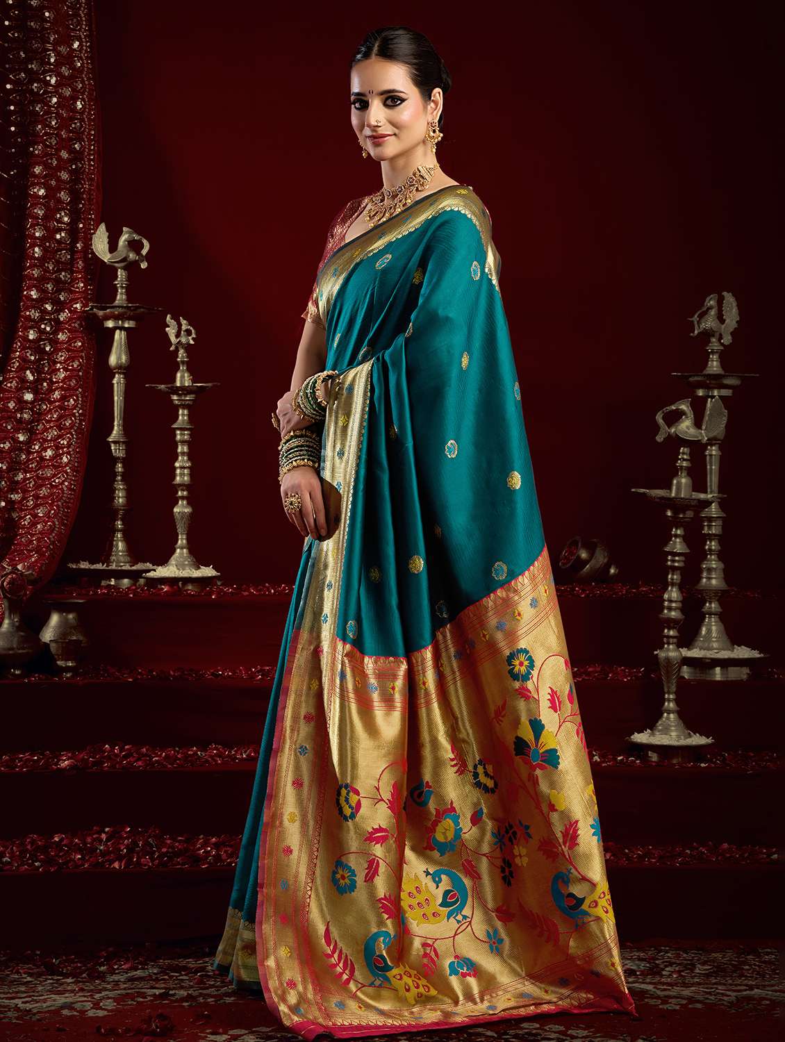 Women Self Design Paithani Saree With Blouse - 22593088 -  Standard Image - 1