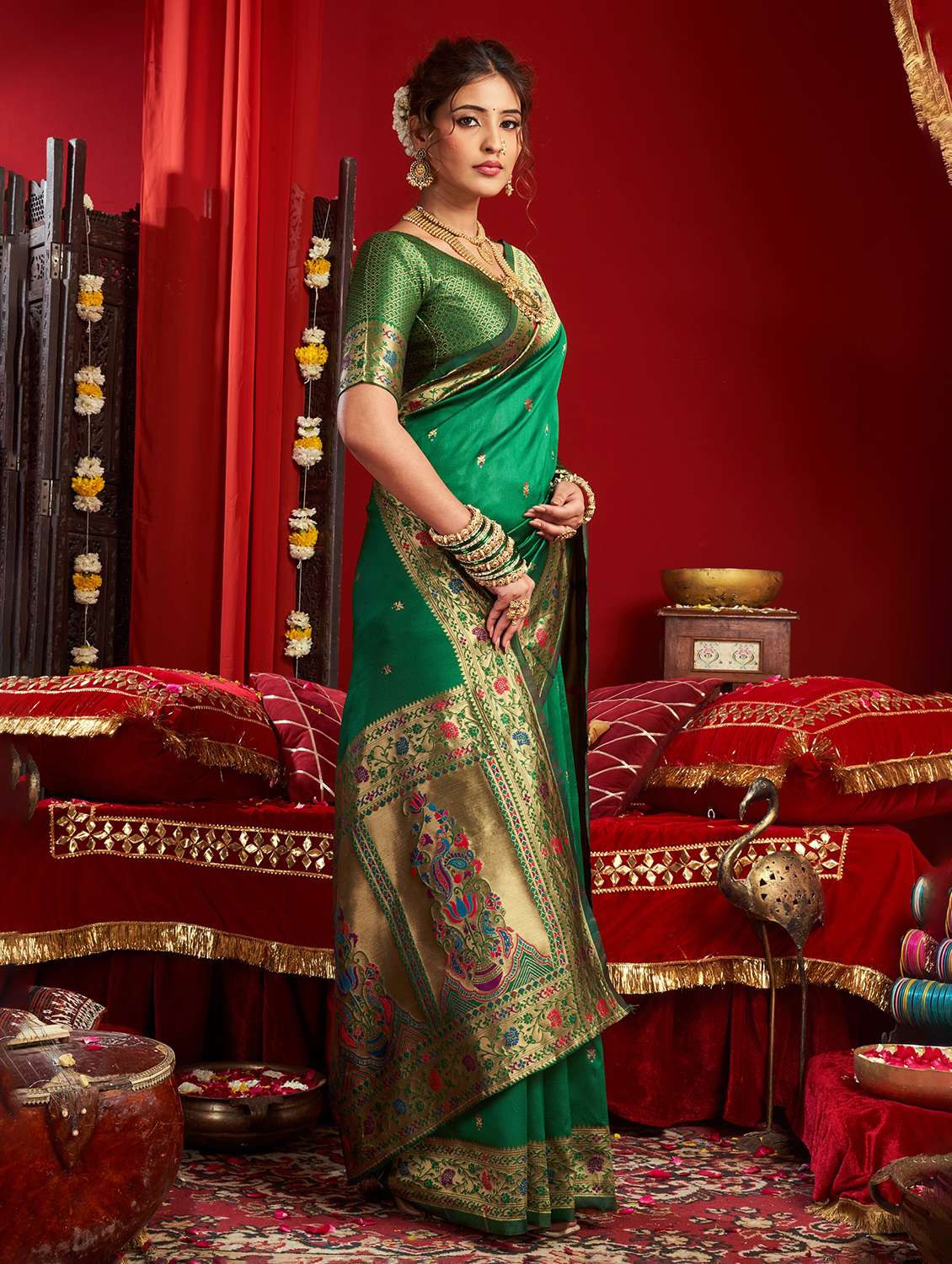 women self design paithani saree with blouse - 22593098 -  Standard Image - 4