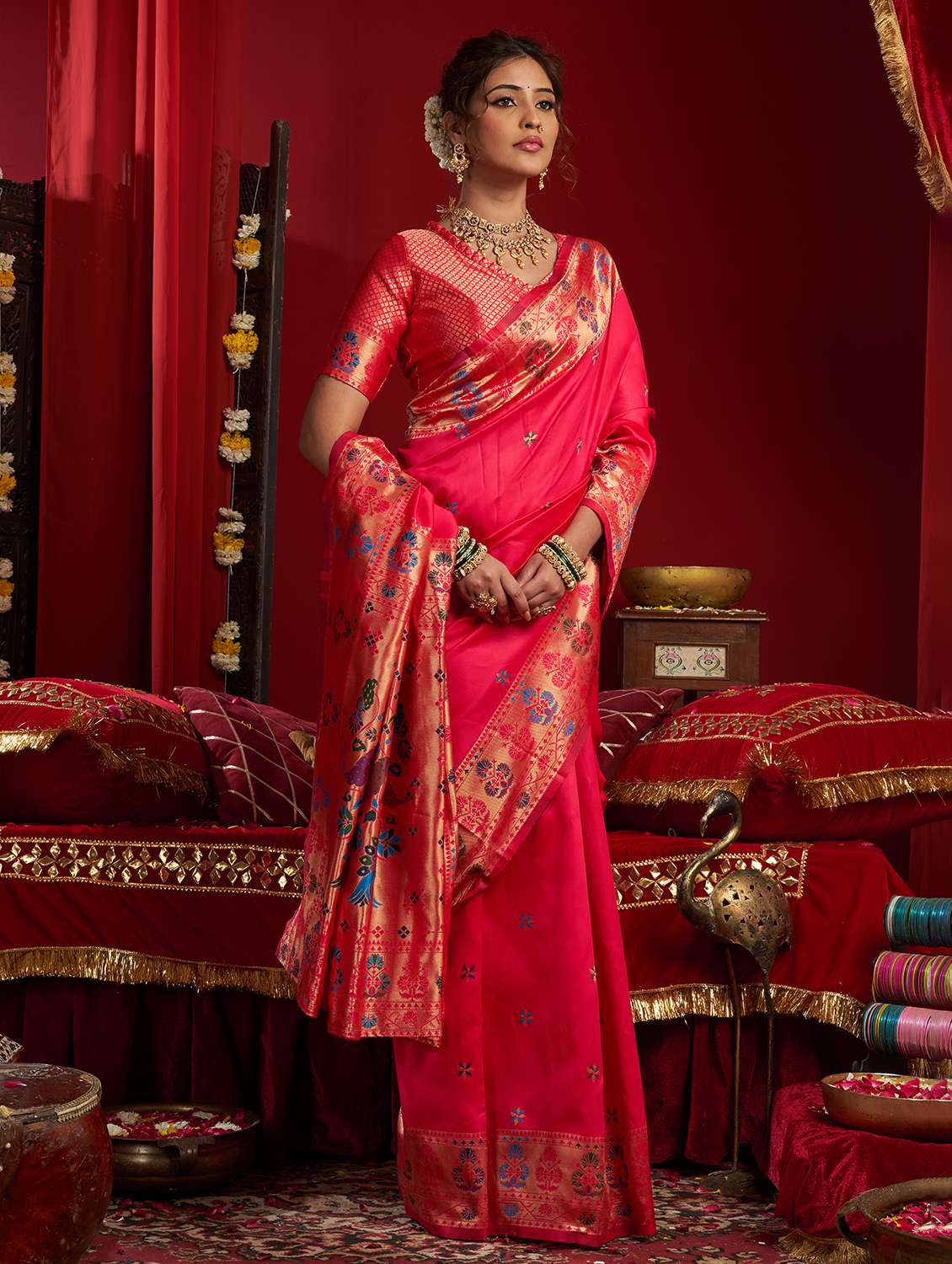 women self design paithani saree with blouse - 22593108 -  Standard Image - 4