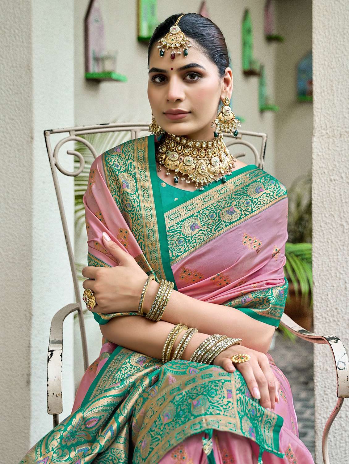 Women Self Design Banarasi Saree With Blouse - 22593172 -  Standard Image - 4
