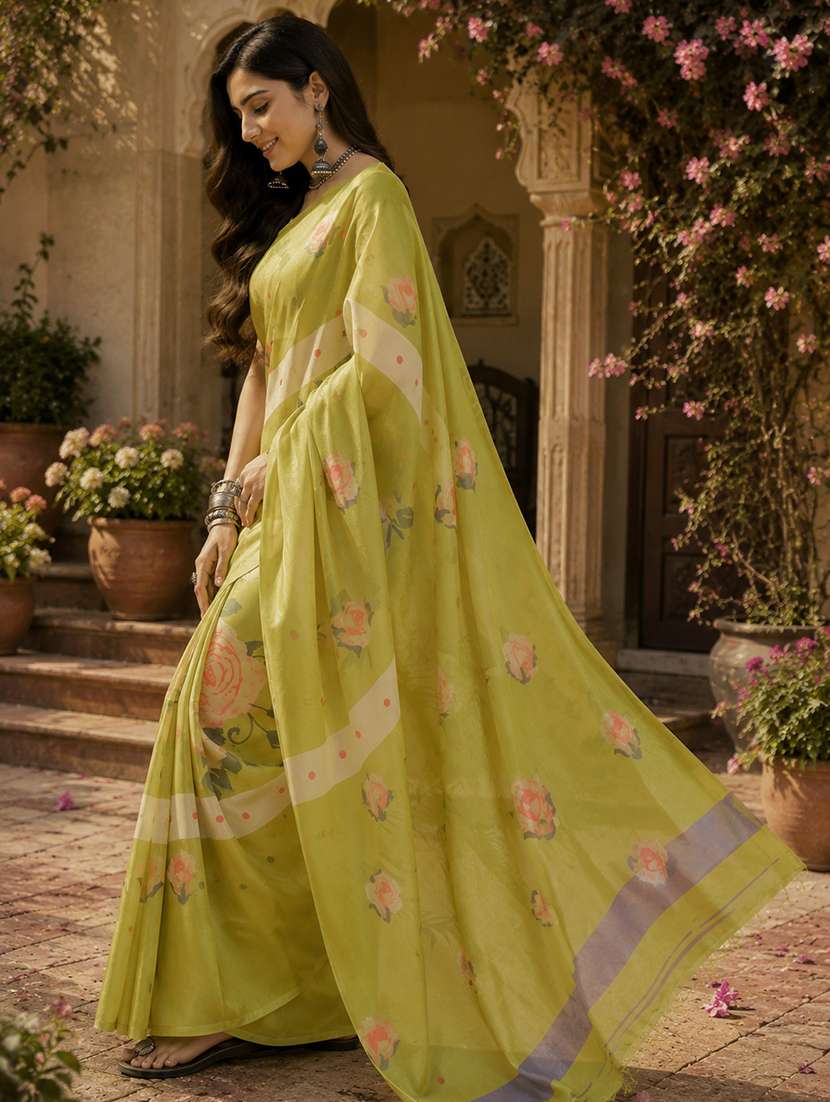 women printed casual wear saree with blouse - 22593214 -  Standard Image - 1