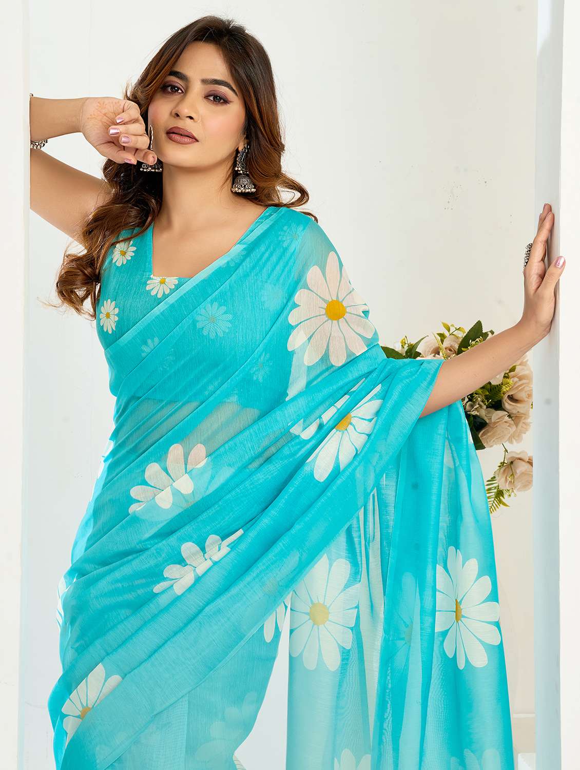 Women Printed Ready To Wear Saree With Blouse - 22593292 -  Standard Image - 1