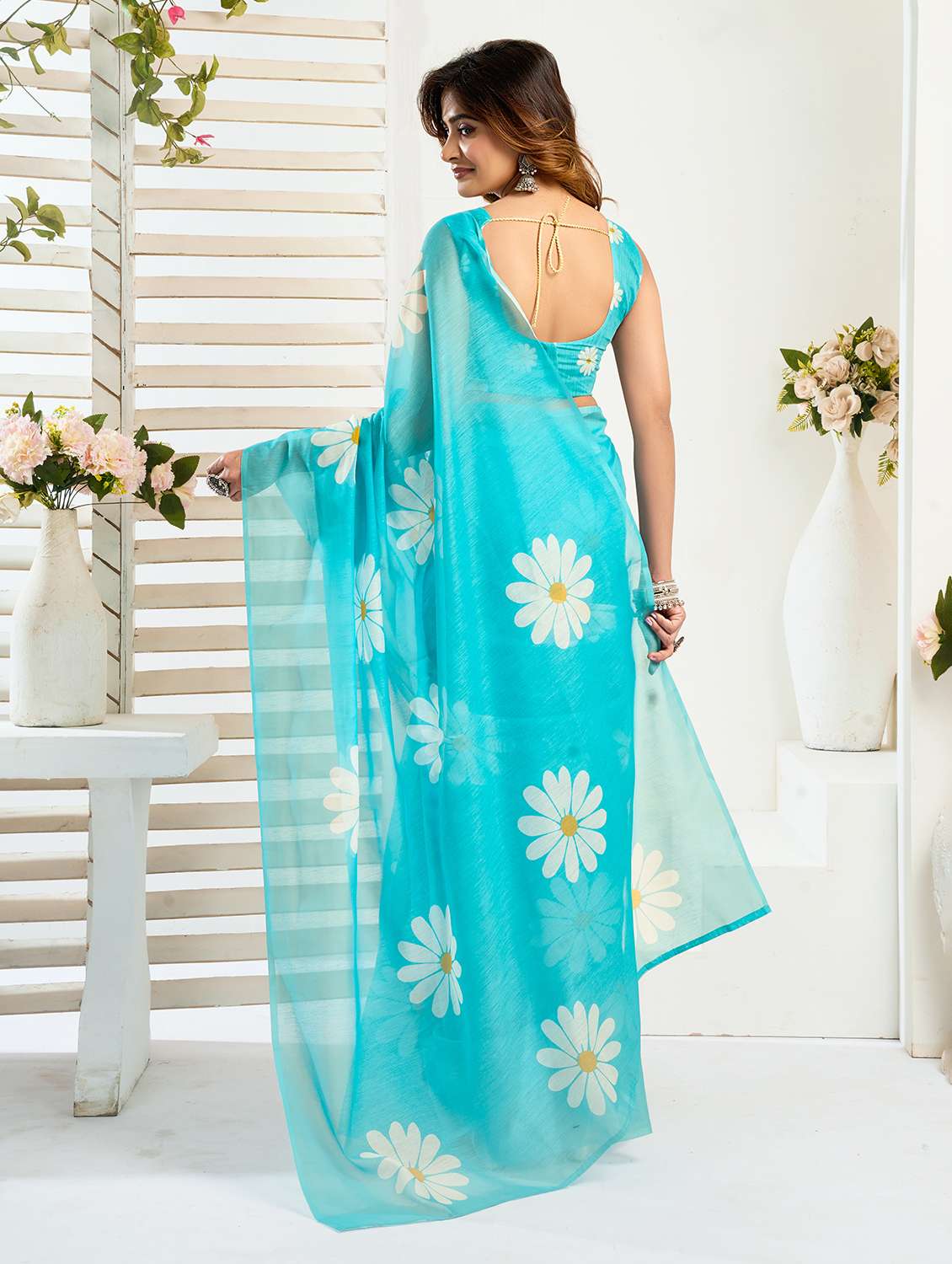 Women Printed Ready To Wear Saree With Blouse - 22593292 -  Standard Image - 4