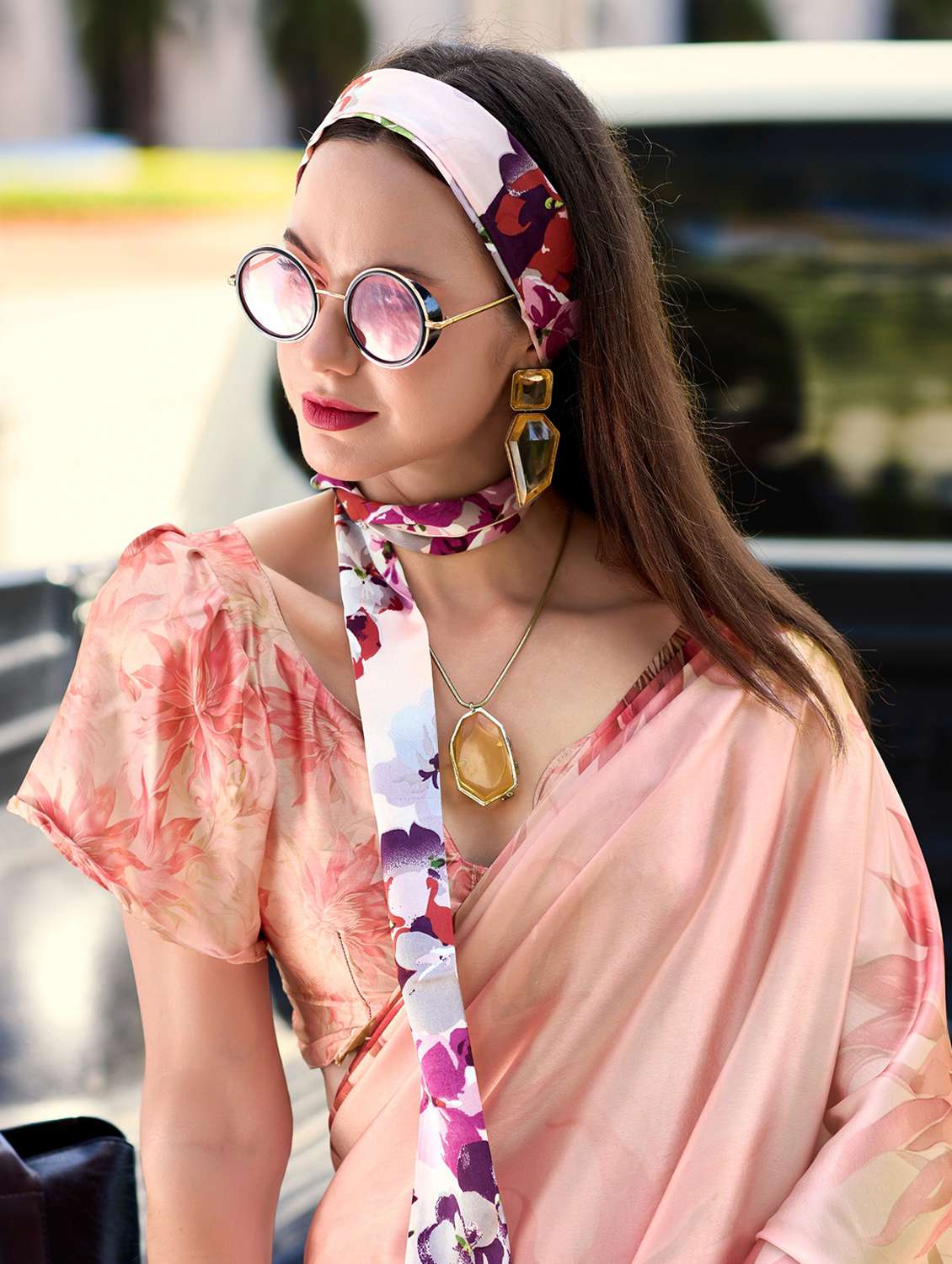 women printed casual wear saree with blouse - 22593466 -  Standard Image - 1