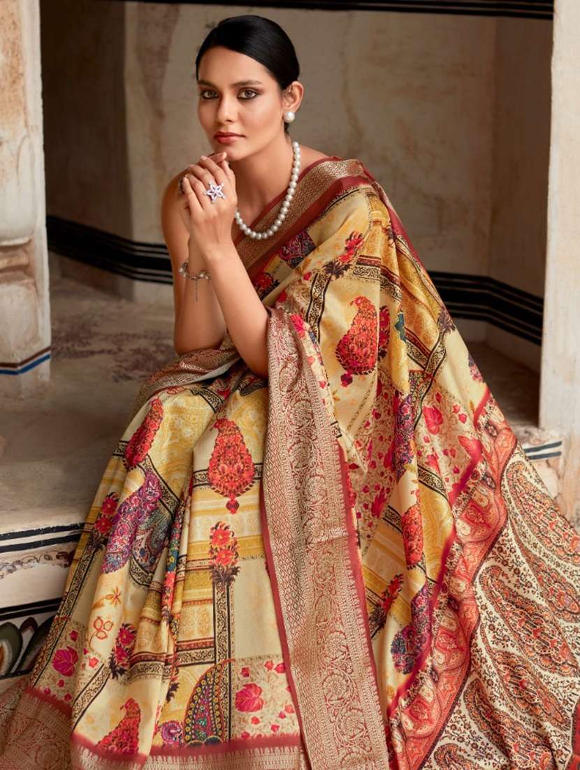 women printed casual wear saree with blouse - 22593487 -  Standard Image - 1