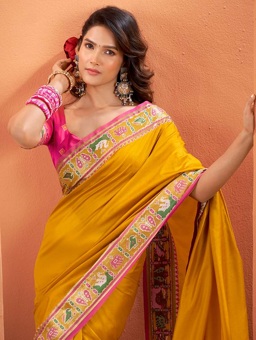 women solid with bordered patola saree with blouse - 22593511 -  Standard Image - 1