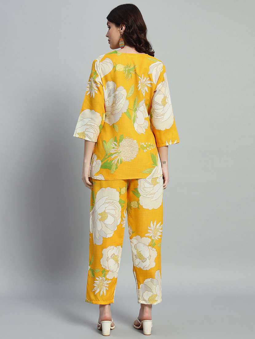 women printed three quarter sleeves ethnic co-ord set - 22593627 -  Standard Image - 4