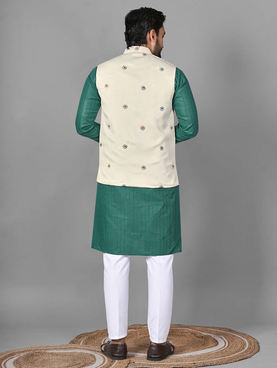 men embroidered mandarin neck kurta pyjama with jacket set - 22593745 -  Standard Image - 4