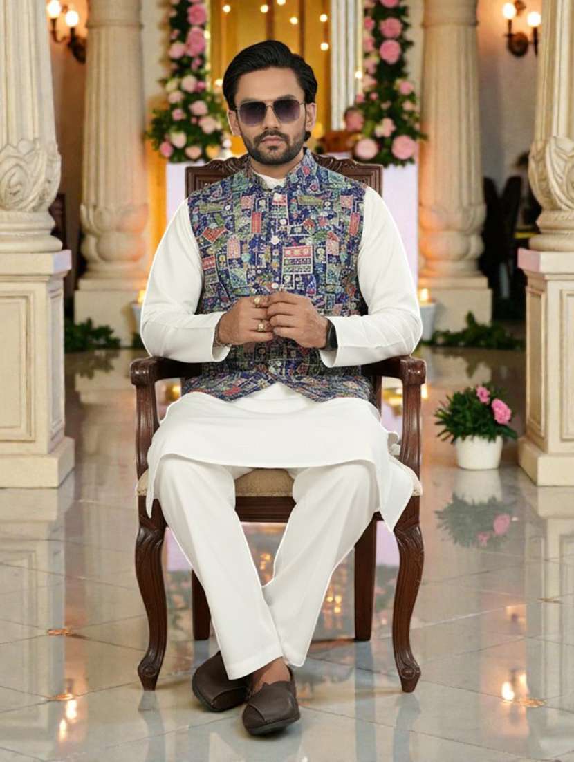 Men Printed Mandarin Neck Kurta Pyjama With Jacket Set - 22593752 -  Standard Image - 4