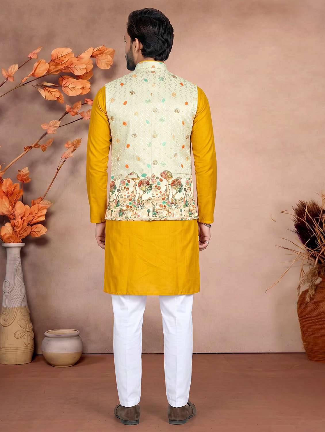 Men Printed Mandarin Neck Kurta Pyjama With Jacket Set - 22593759 -  Standard Image - 4