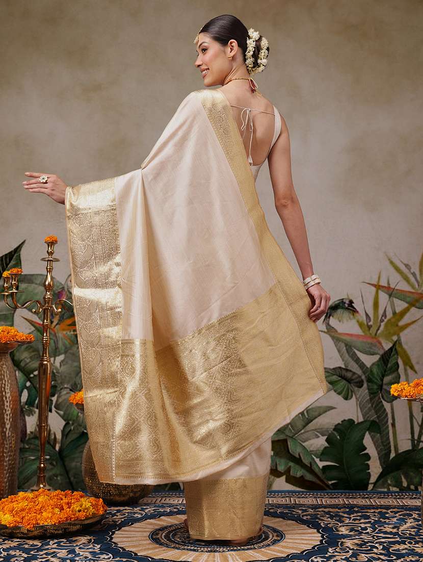 women solid with bordered kasavu saree with blouse - 22593804 -  Standard Image - 1