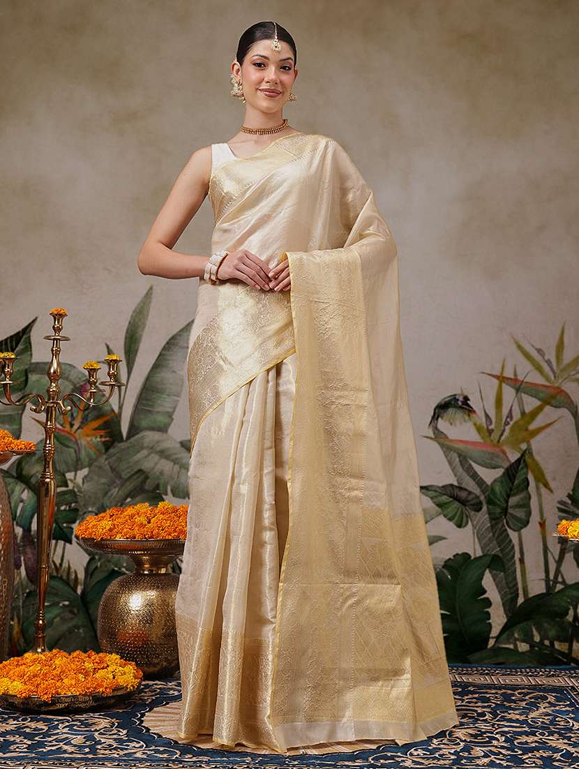 women solid with bordered kasavu saree with blouse