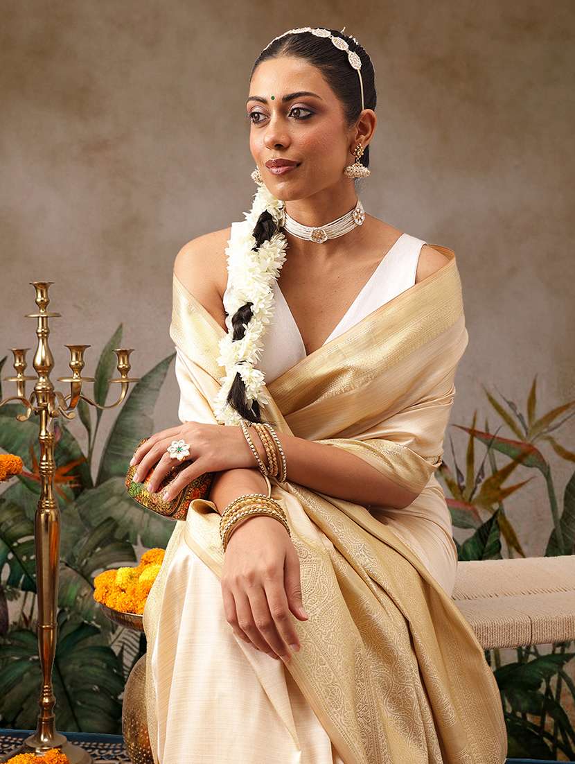women solid with bordered kasavu saree with blouse - 22593812 -  Standard Image - 1