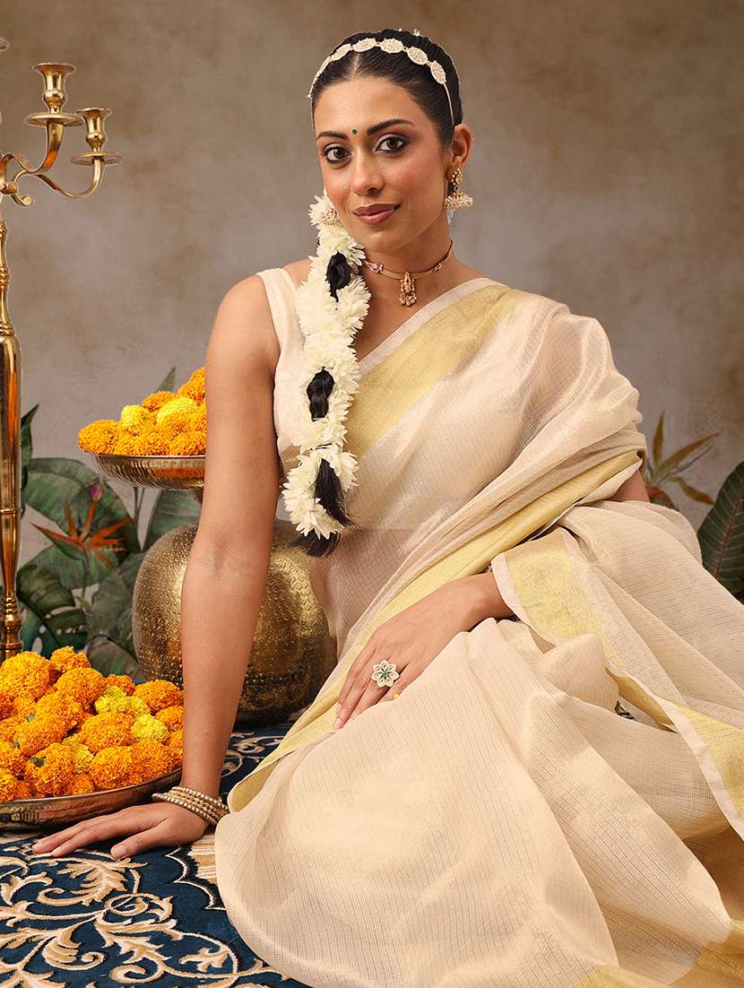 women solid with bordered kasavu saree with blouse - 22593813 -  Standard Image - 1