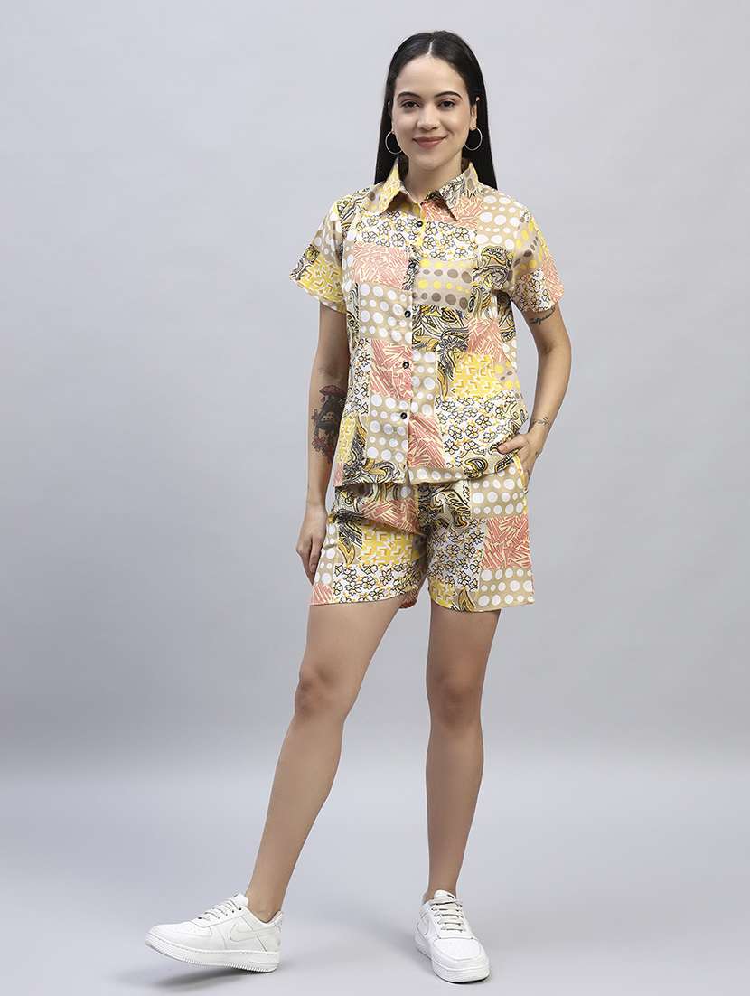 women printed short sleeves shirt and shorts set - 22594132 -  Standard Image - 4