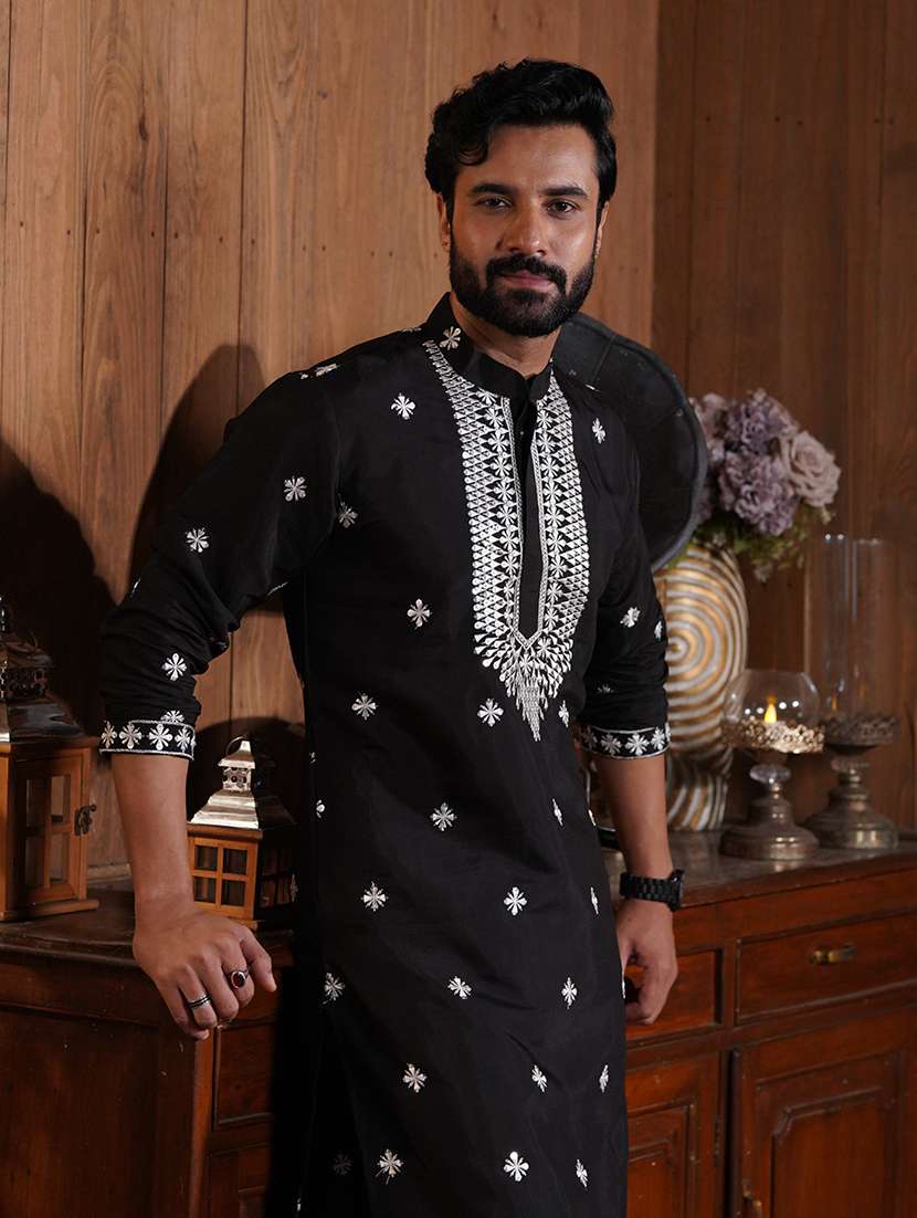 Men Solid With Work Mandarin Neck Kurta Pyjama Set - 22594352 -  Standard Image - 1