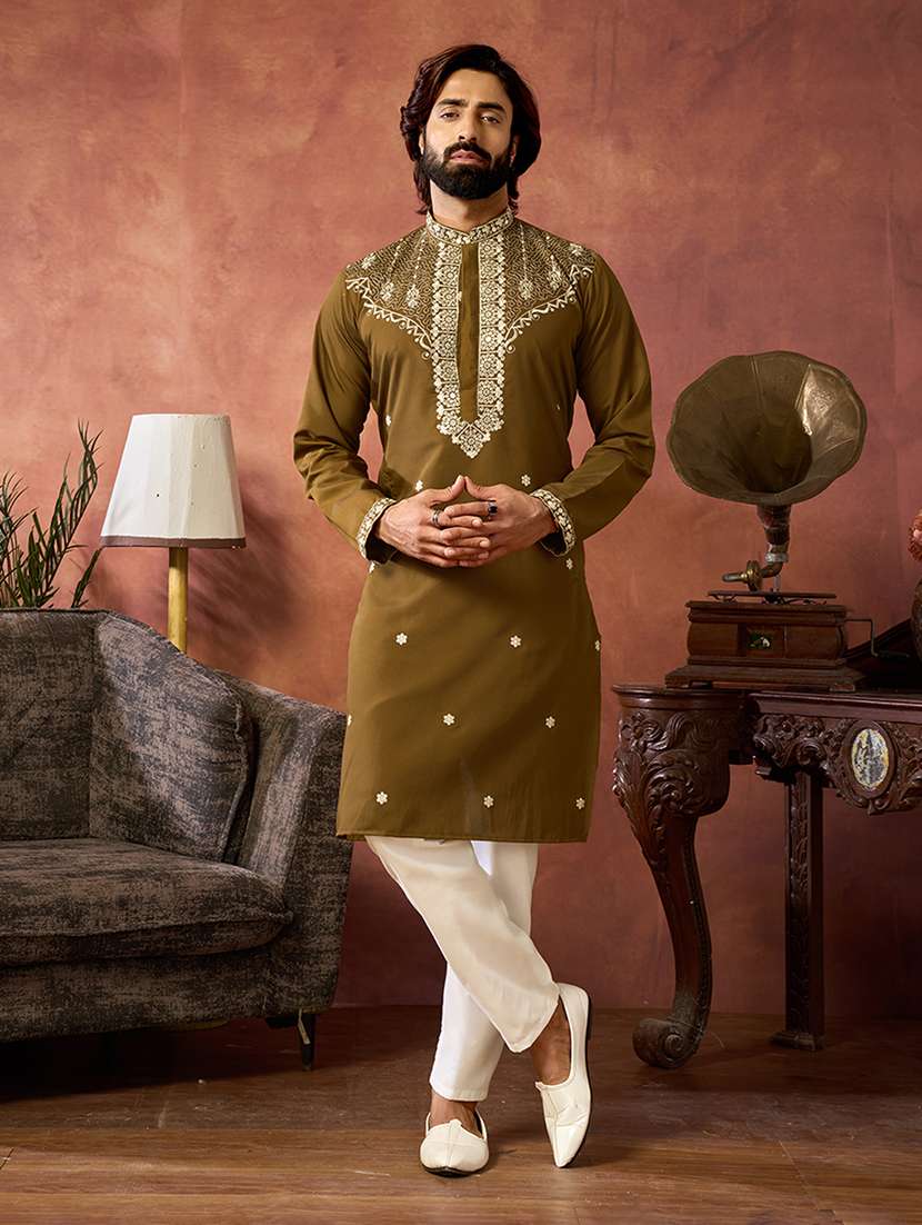 men solid with work mandarin neck kurta pyjama set