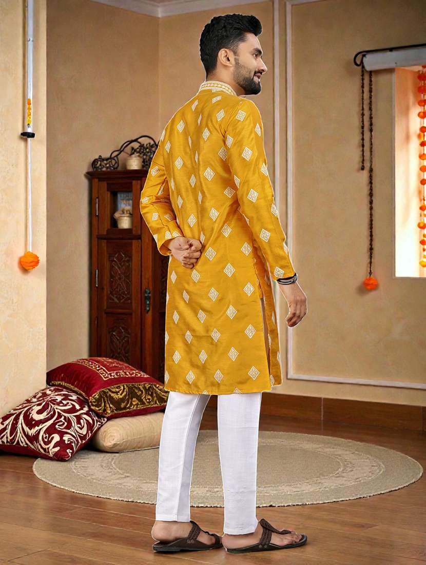 Men Solid With Work Mandarin Neck Long Kurta - 22595255 -  Standard Image - 4