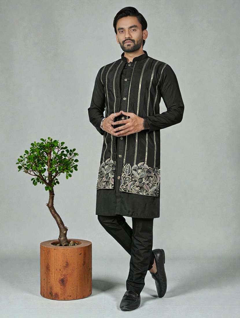 Men Solid With Work Mandarin Neck Long Kurta - 22595265 -  Standard Image - 1