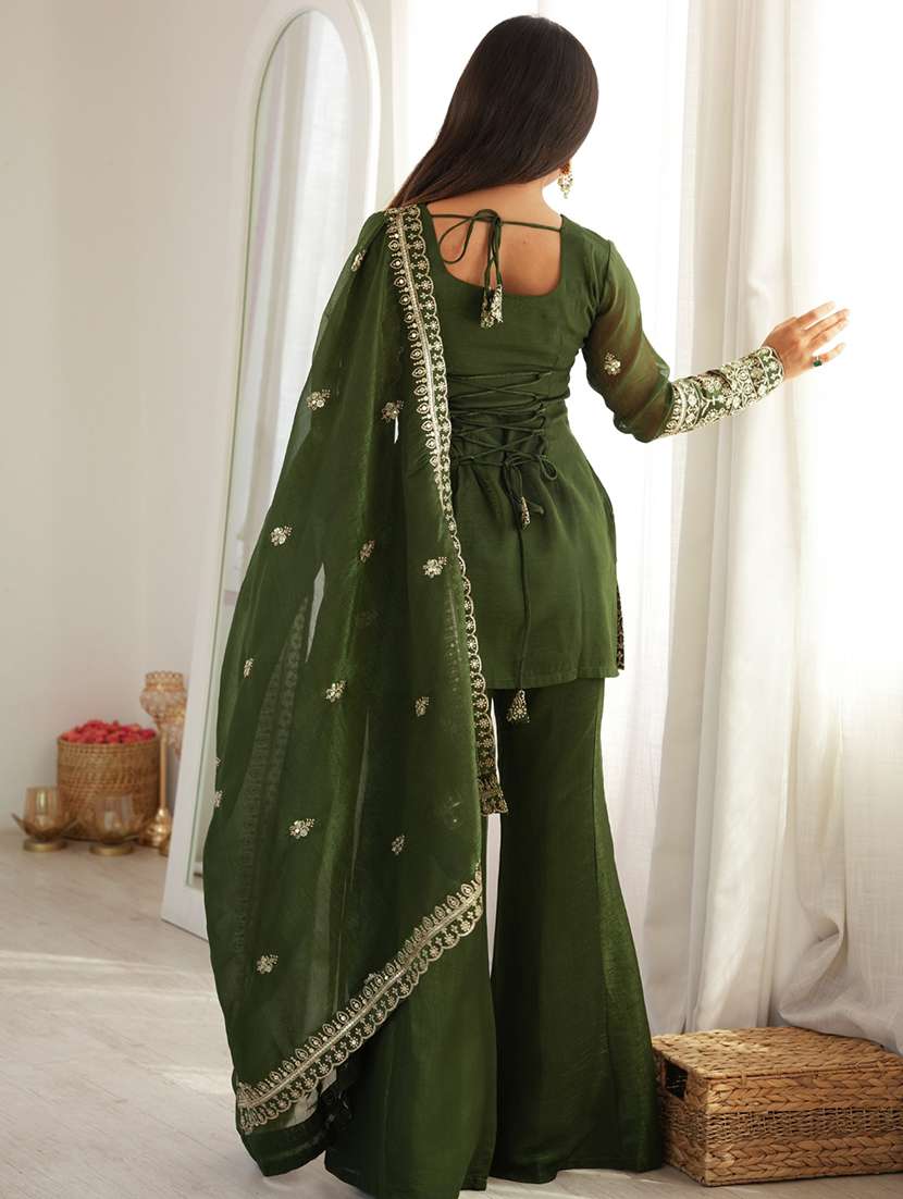 women embroidered long sleeves kurta palazzo set with dupatta - 22595389 -  Standard Image - 4