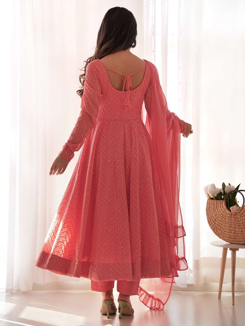 Women Embroidered Long Sleeves Kurta Pant Set With Dupatta - 22595401 -  Standard Image - 4