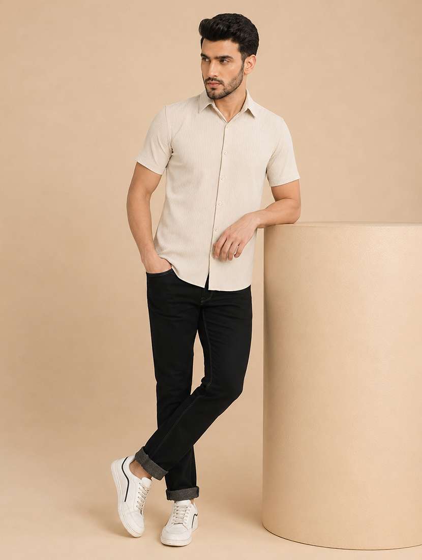 Men Textured Short Sleeve Regular Fit Casual Shirt - 22595579 -  Standard Image - 4