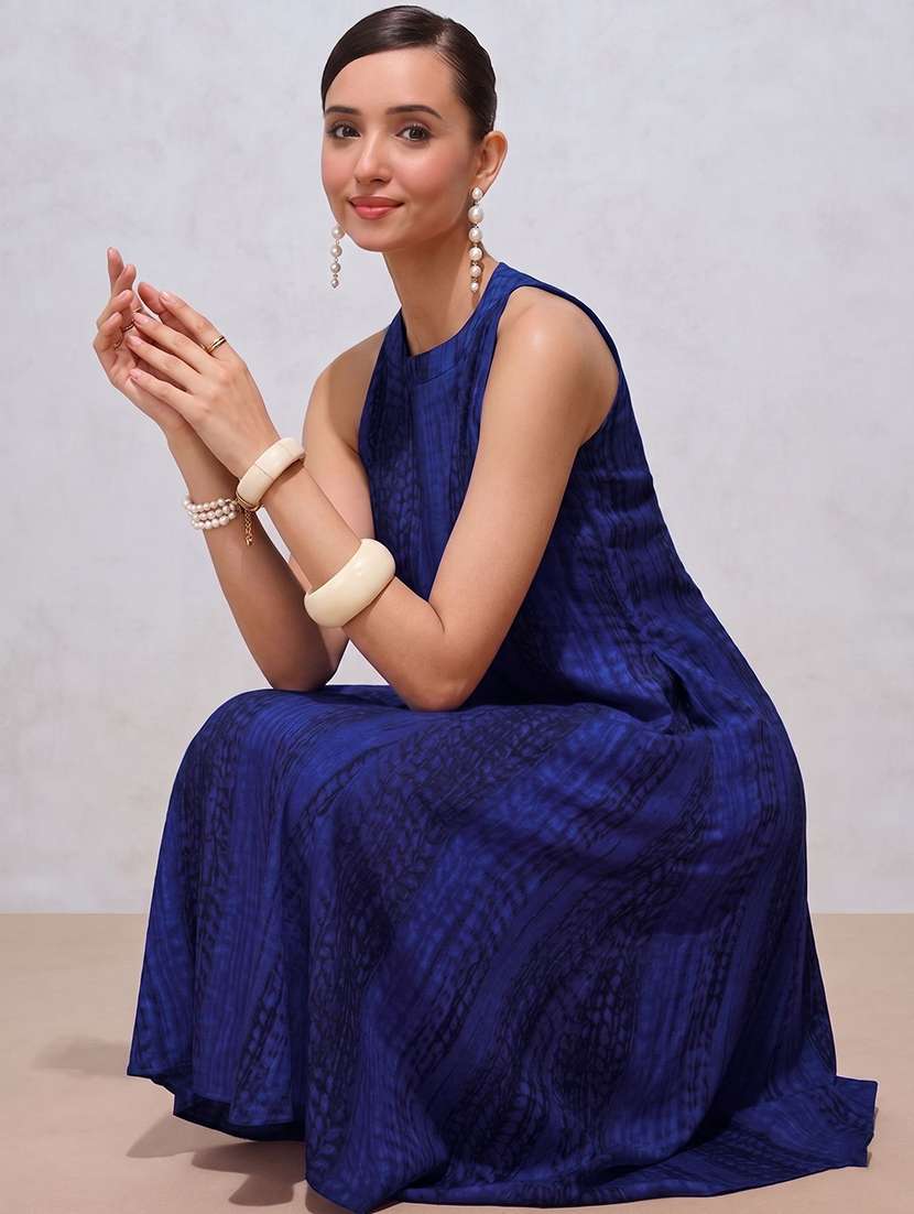 women printed sleeveless kurta pant set - 22595918 -  Standard Image - 4