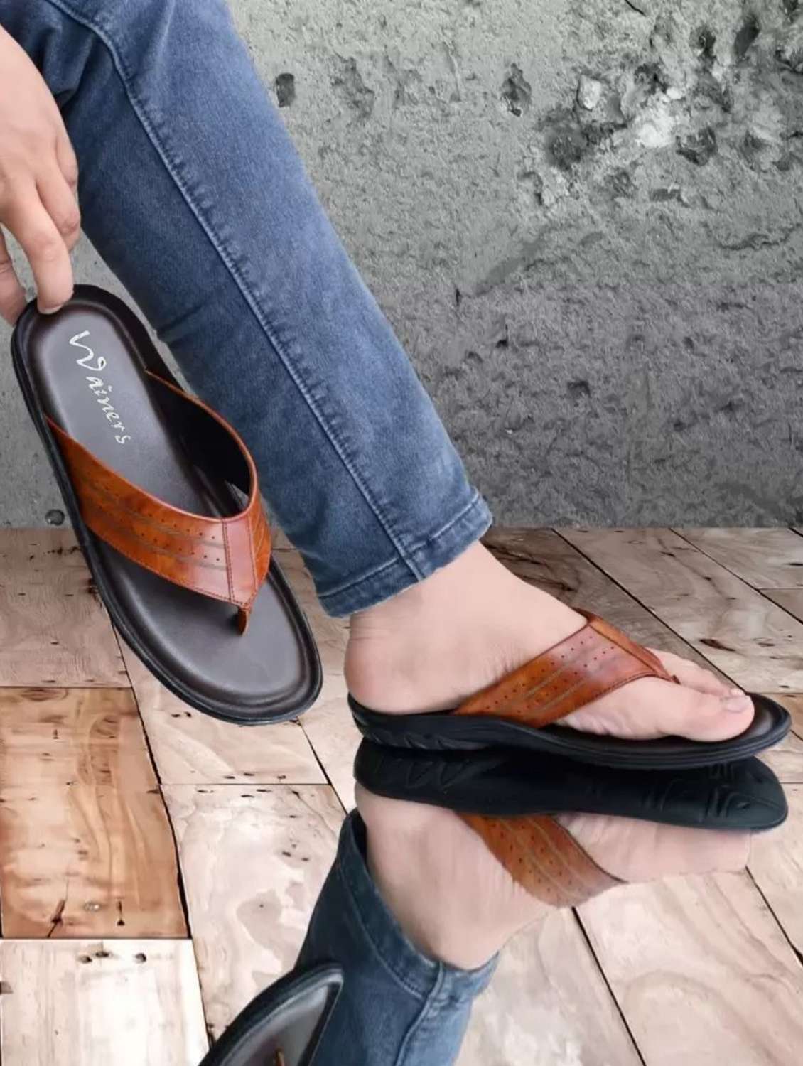 men textured toe separator sandal - 22596237 -  Standard Image - 4