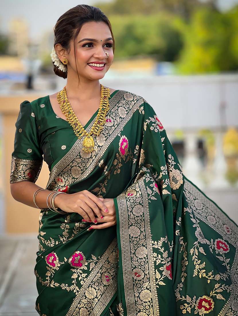 Women Self Design Banarasi Saree With Blouse - 22596293 -  Standard Image - 1