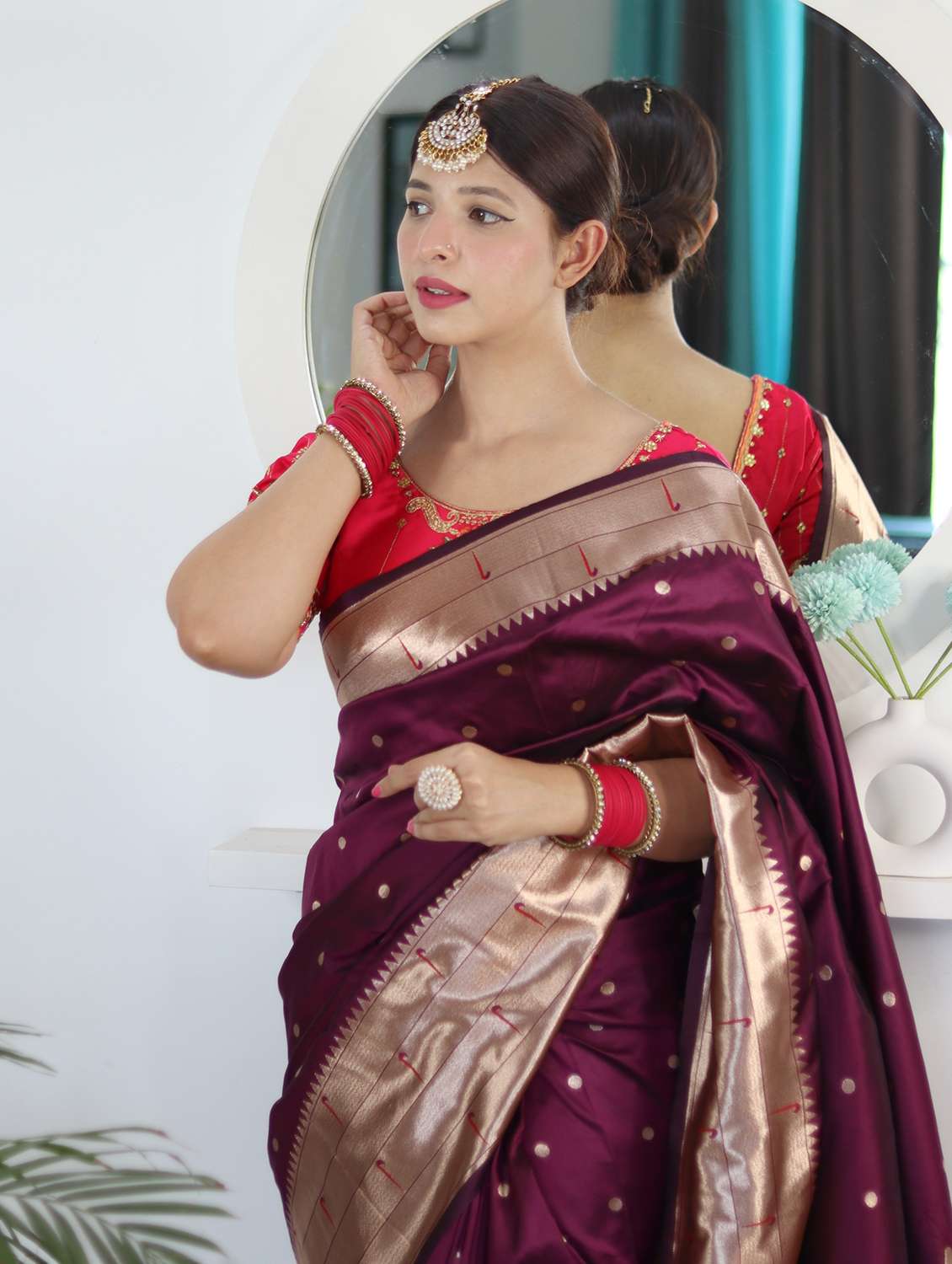 Women Self Design Paithani Saree With Blouse - 22596404 -  Standard Image - 1