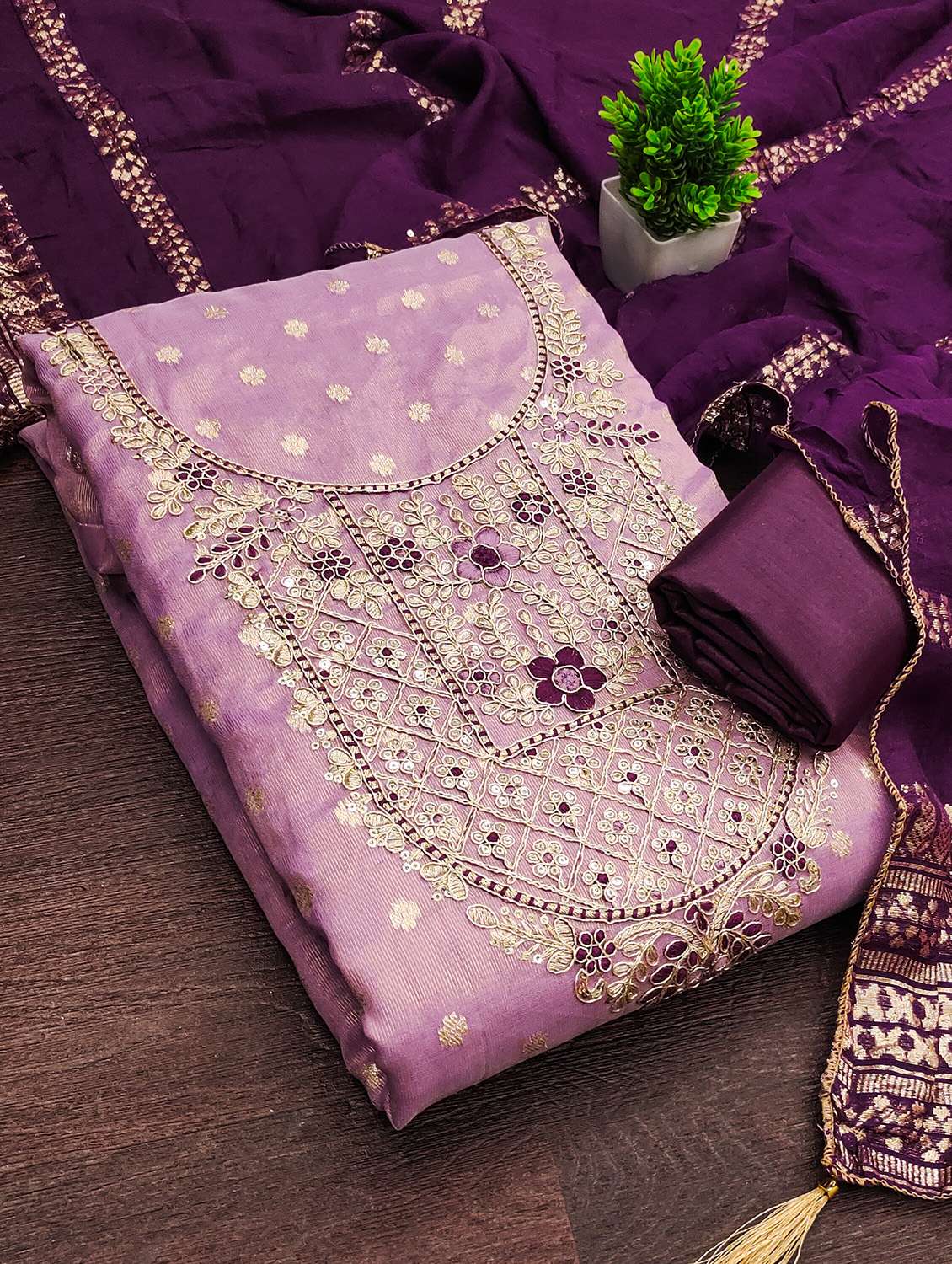 Women Self Design Unstitched Suit Set - 22597073 -  Standard Image - 1
