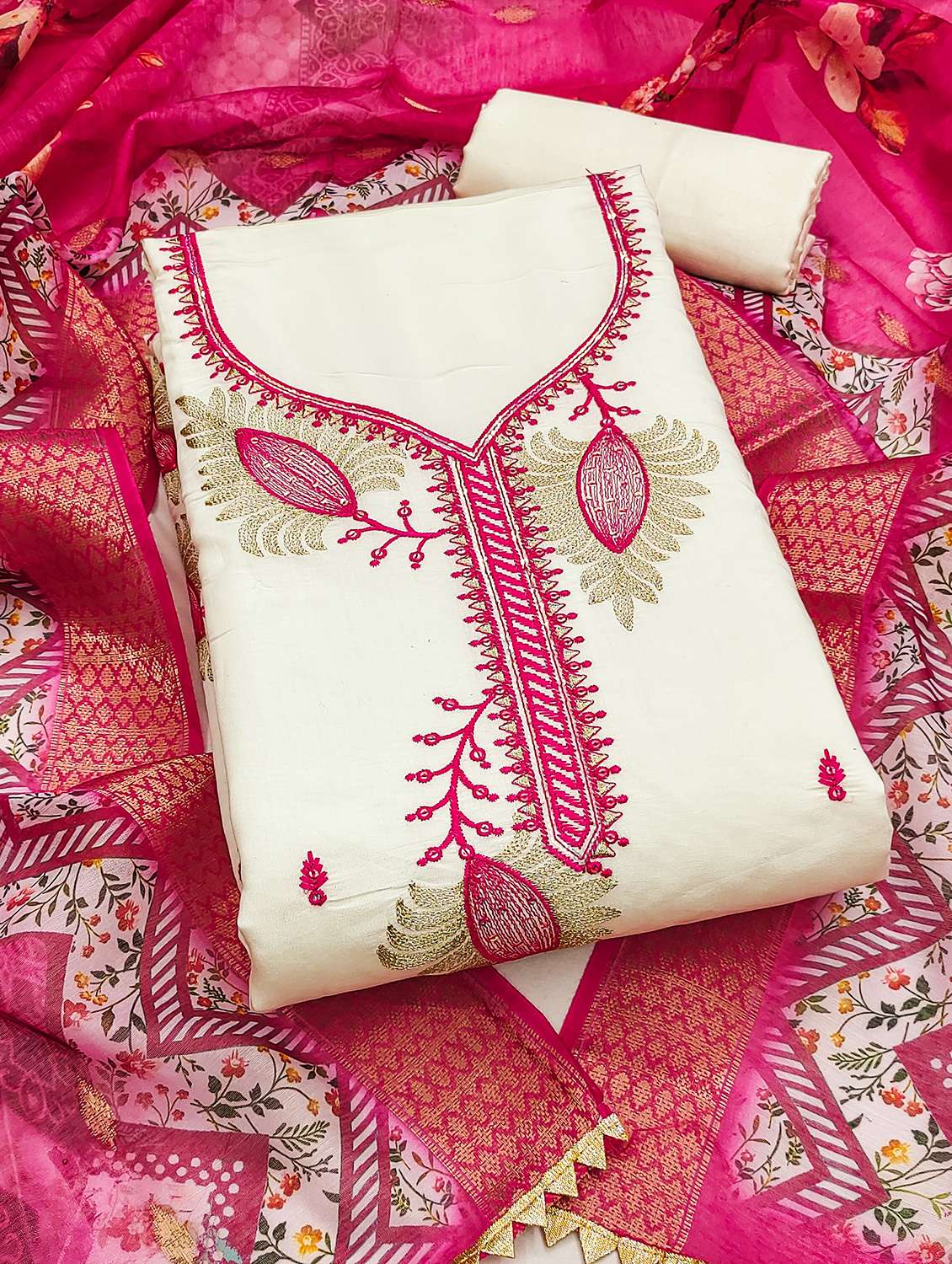 Women Solid With Work Unstitched Suit Set - 22597286 -  Standard Image - 1