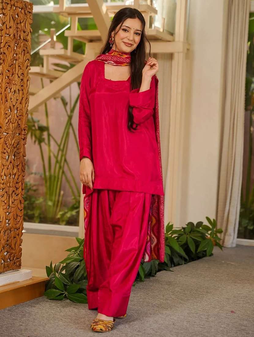 Women Solid Long Sleeves Kurta Salwar Set - 22597944 -  Standard Image - 4