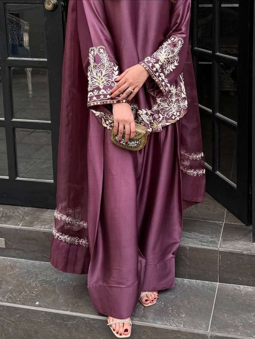 women embroidered long sleeves kurta salwar set - 22597949 -  Standard Image - 4
