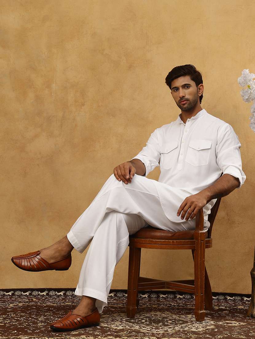men solid long sleeves pathani kurta set - 22598030 -  Standard Image - 4