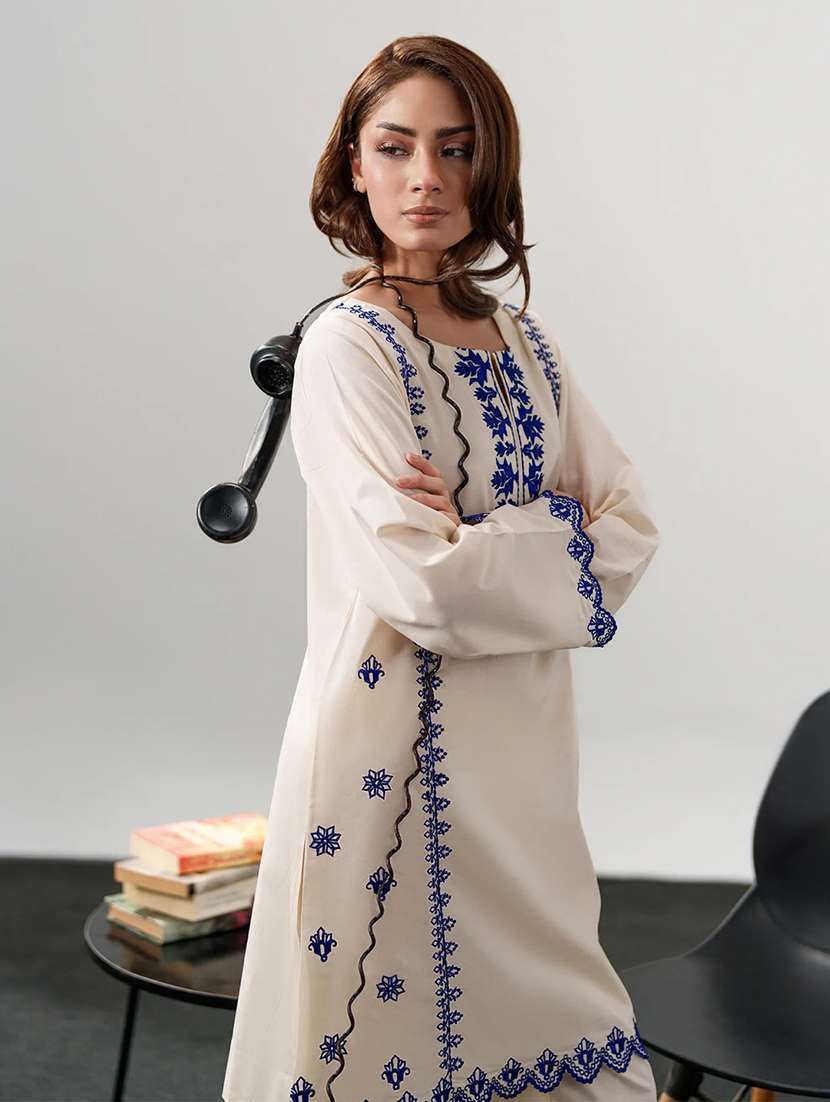 women embroidered long sleeves ethnic co-ord set - 22598084 -  Standard Image - 4