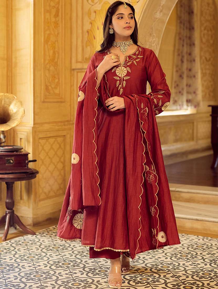 Women Embroidered Long Sleeves Kurta Pant Set With Dupatta - 22598095 -  Standard Image - 1