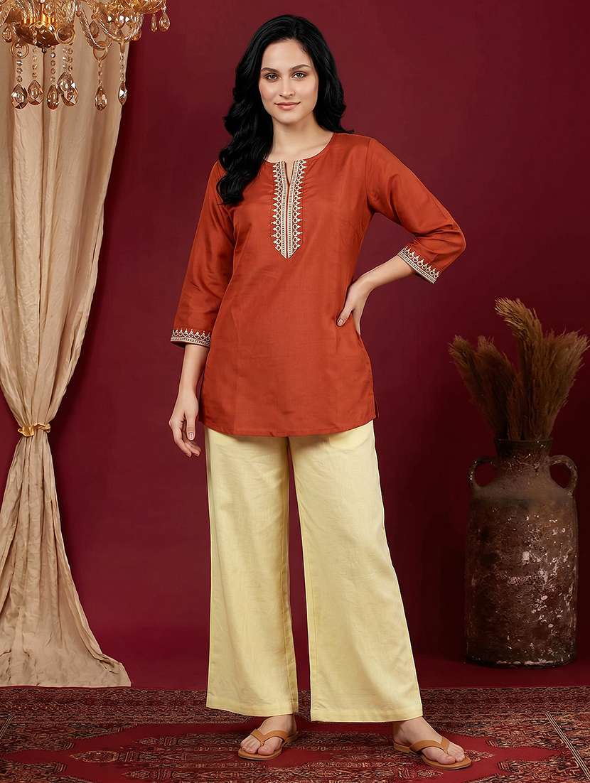 Women Embroidered Three Quarter Sleeves Straight Kurti - 22598426 -  Standard Image - 4