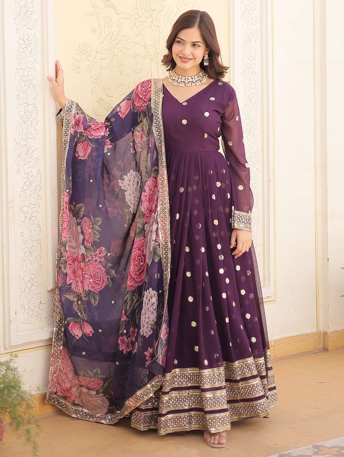 women embroidered long sleeves kurta dupatta set