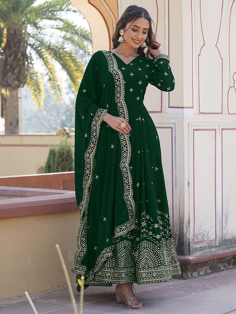 women embroidered long sleeves kurta dupatta set