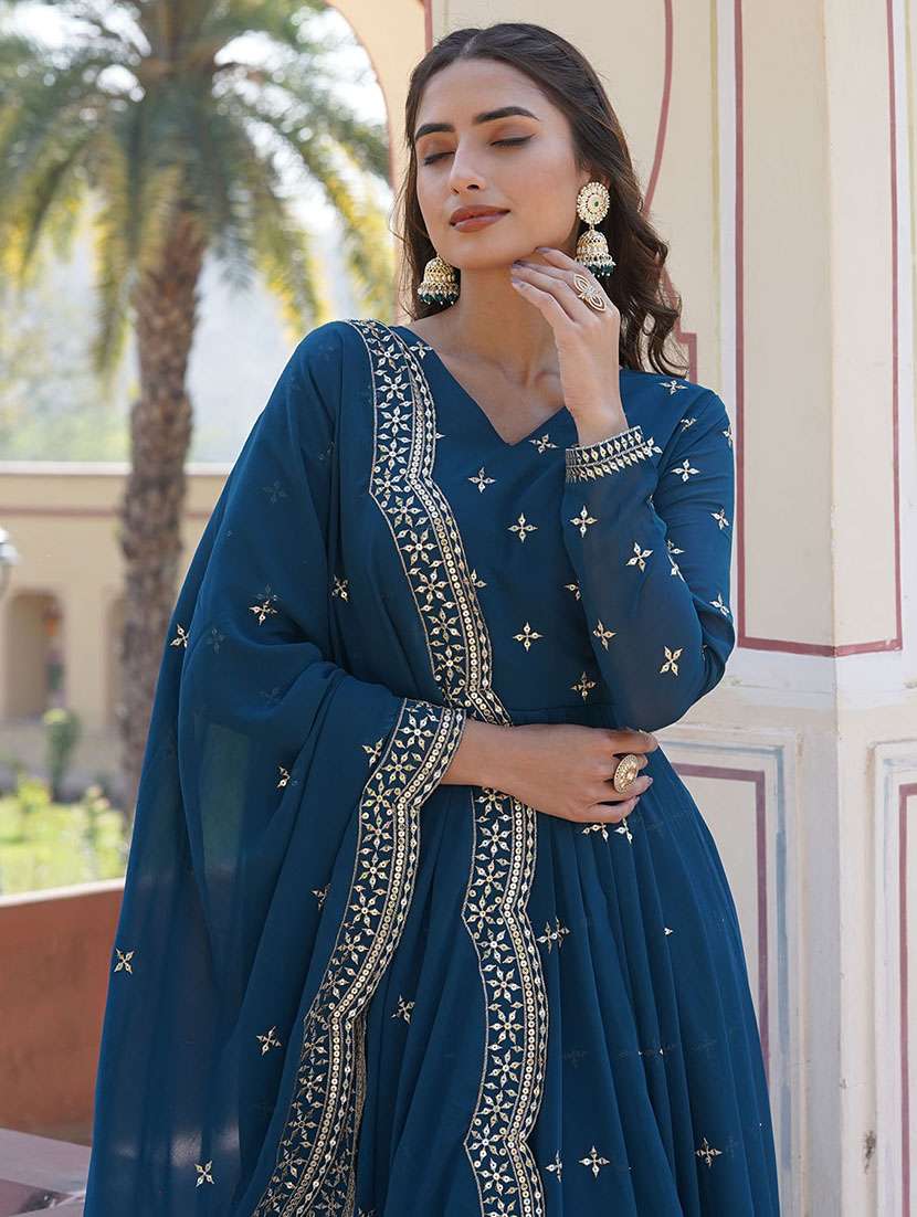 women embroidered long sleeves kurta dupatta set - 22598505 -  Standard Image - 1
