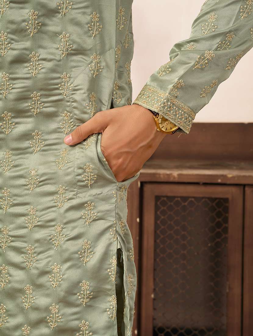 men solid with work mandarin neck long kurta - 22598986 -  Standard Image - 4