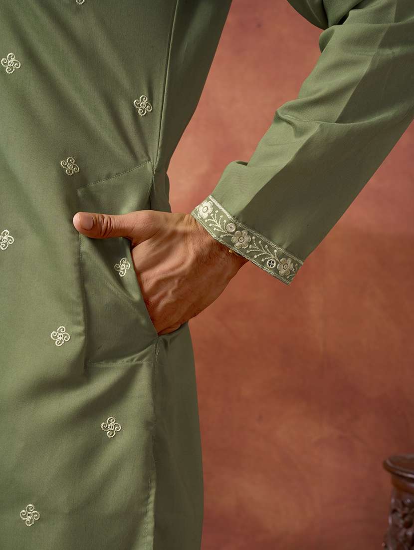 men solid with work mandarin neck long kurta - 22599020 -  Standard Image - 4