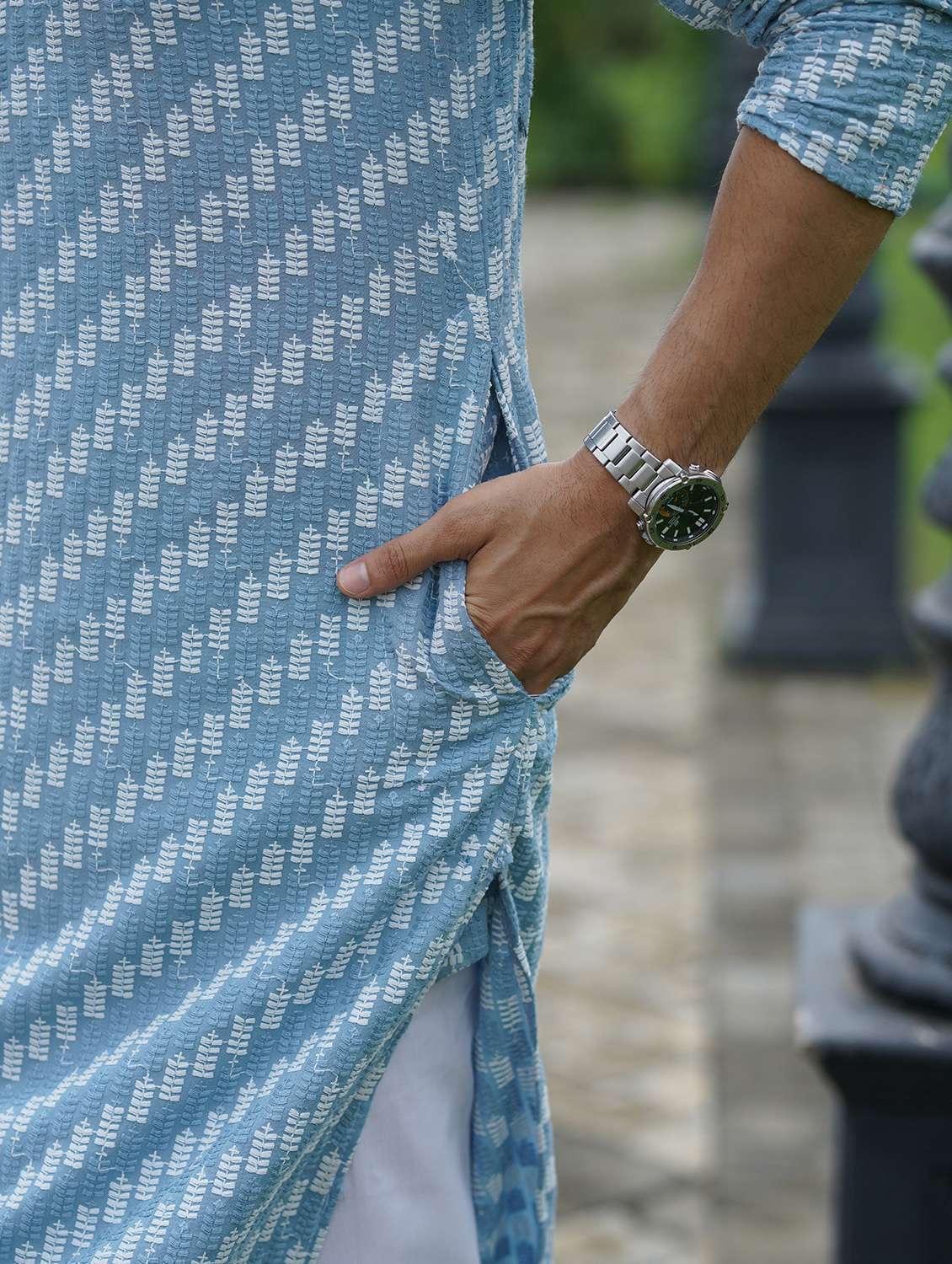 Men Solid With Work Mandarin Neck Long Kurta - 22599091 -  Standard Image - 4