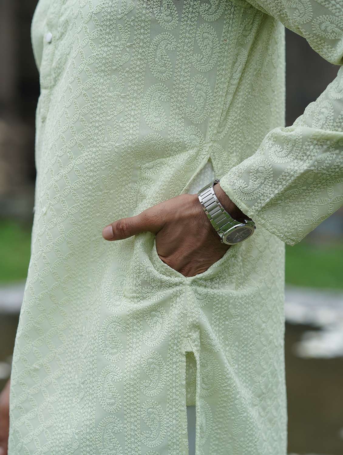 Men Solid With Work Mandarin Neck Long Kurta - 22599106 -  Standard Image - 4