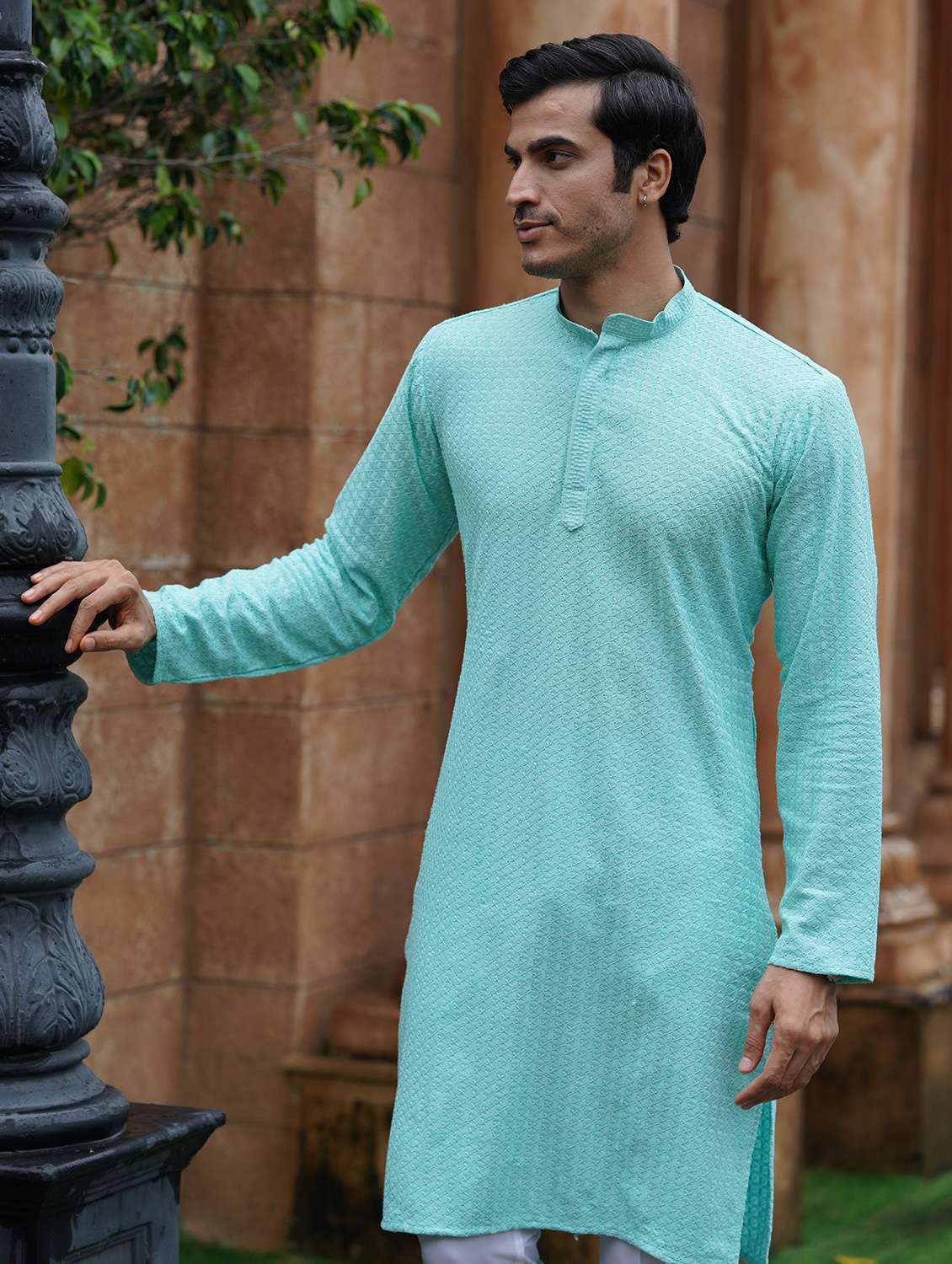 Men Solid With Work Mandarin Neck Long Kurta - 22599122 -  Standard Image - 1