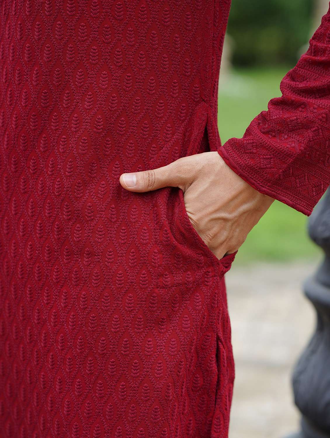 men solid with work mandarin neck long kurta - 22599143 -  Standard Image - 4